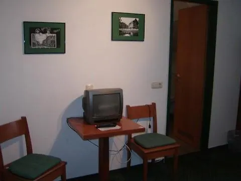 - Gasthaus Alte Post Hotel