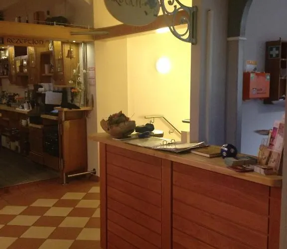 - Gasthaus Alte Post Hotel 3*